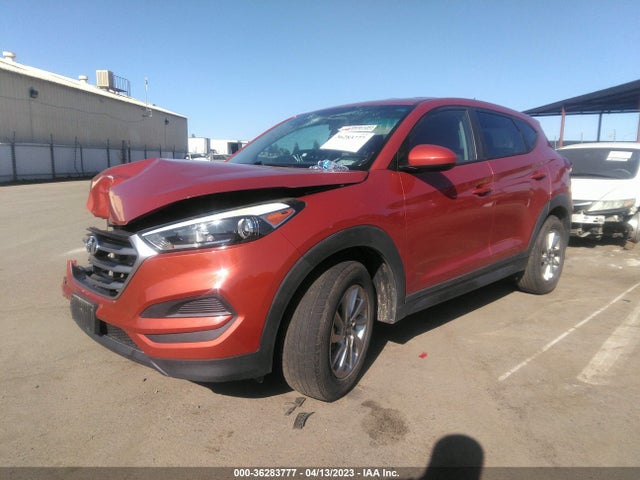 Hyundai TUCSON SE 2018 KM8J23A45JU610211 Image 2