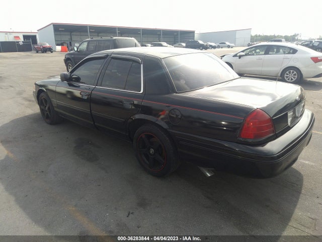 2005 FORD CROWN VICTORIA LX VIN: 2FAFP74W05X137757