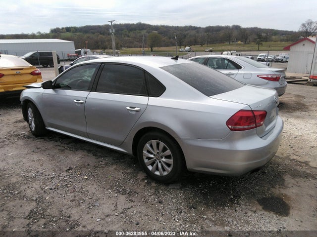 1VWAT7A37FC045096 Volkswagen Passat 1.8t Wolfsburg Ed