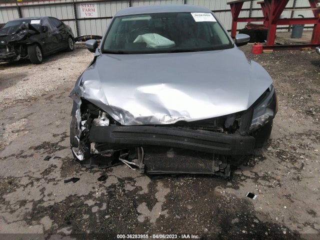 1VWAT7A37FC045096 Volkswagen Passat 1.8t Wolfsburg Ed