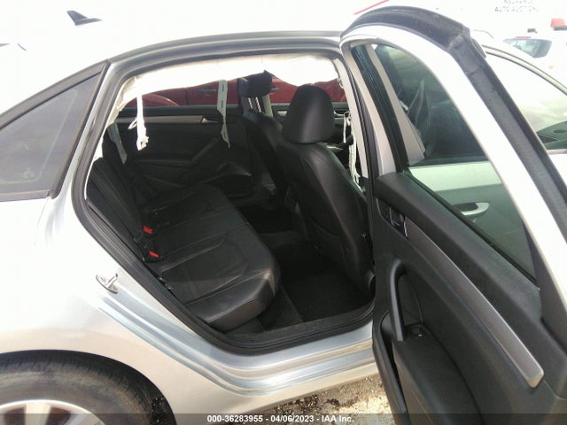 1VWAT7A37FC045096 Volkswagen Passat 1.8t Wolfsburg Ed
