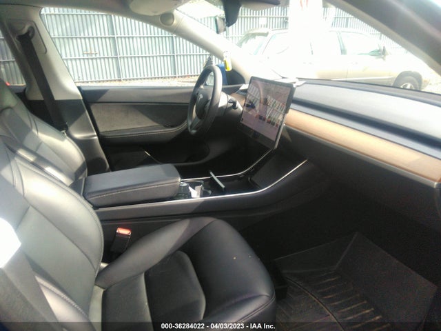 Tesla Model Y Long Range 2021 5YJYGDEE5MF066903 Image 5
