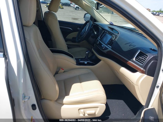 Toyota Highlander Limited 2016 5TDYKRFHXGS137517 Image 6