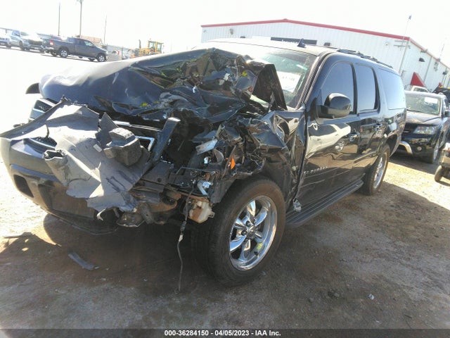 Chevrolet Suburban Lt 2014 1GNSCJE08ER127703 Image 2