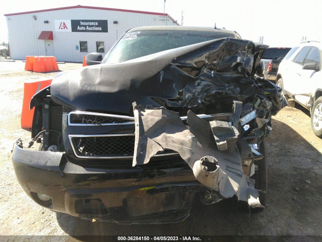 Chevrolet Suburban Lt 2014 1GNSCJE08ER127703 Image 8