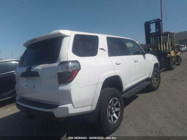 Toyota 4RUNNER SR5 2018 JTEBU5JR3J5595126 Image 5