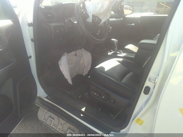 Toyota 4RUNNER SR5 2018 JTEBU5JR3J5595126 Image 6