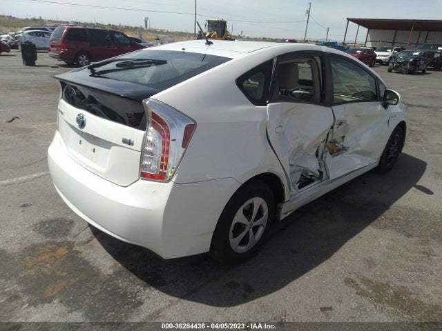 Toyota Prius Four 2015 JTDKN3DU0F0460549 Image 5