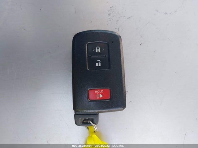 Toyota Prius C One/two/three/four 2017 JTDKDTB33H1596409 Image 11