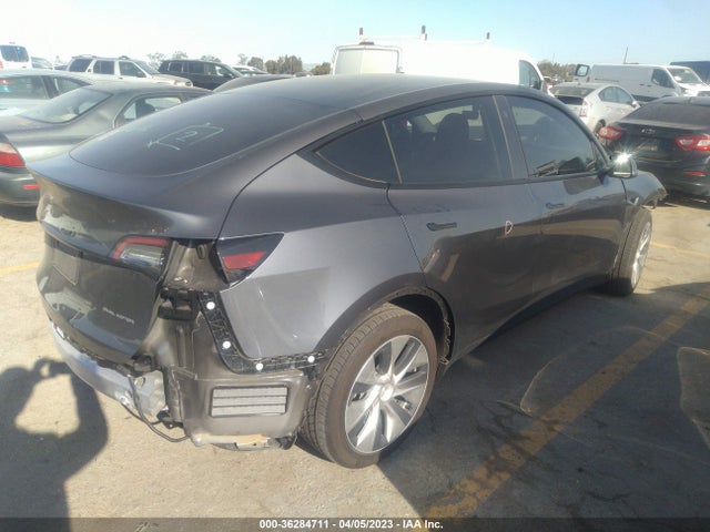 5YJYGDEE7MF243872 Tesla Model Y Long Range