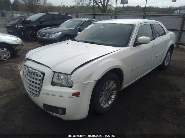 2008 CHRYSLER 300 TOURING VIN: 2C3KA53G28H258219