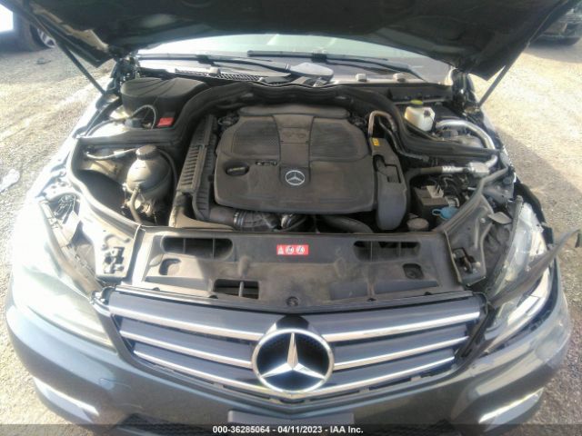 WDDGF8ABXEA908829 Mercedes-Benz C-class C 300