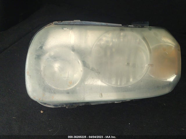 2007 FORD ESCAPE LIMITED VIN: 1FMYU04157KA14738