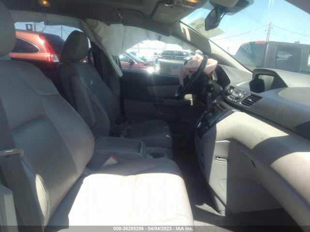 Honda Odyssey Touring 2014 5FNRL5H9XEB071990 Image 5