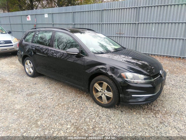 2018 Volkswagen Golf, VIN: 3VWD17AUXJM753765