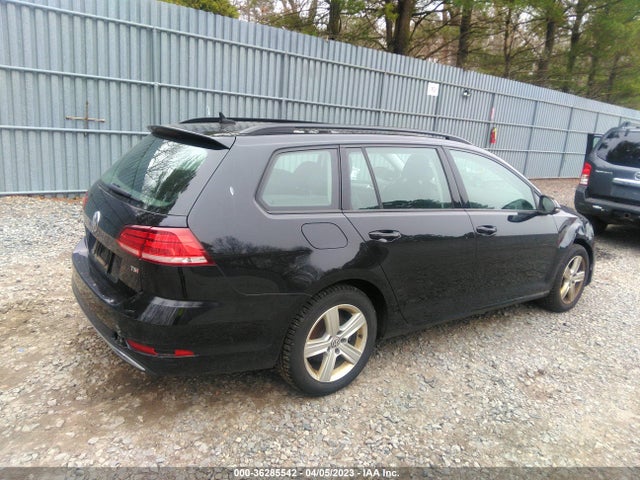 2018 Volkswagen Golf, VIN: 3VWD17AUXJM753765