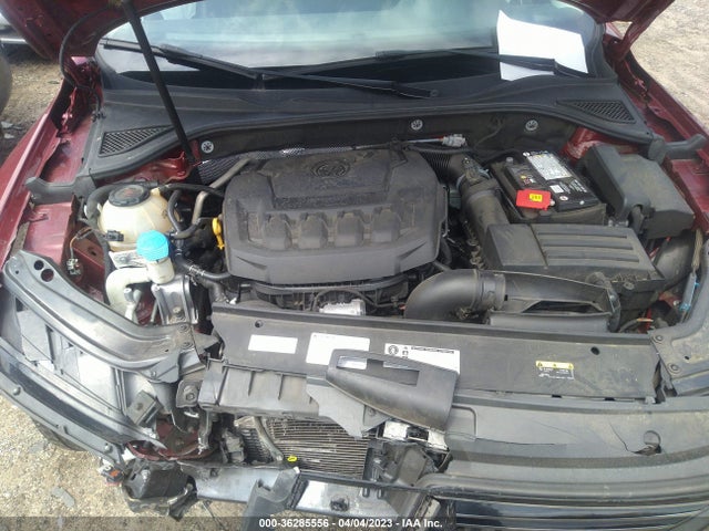 1VWAA7A30JC034536 Volkswagen Passat 2.0t S/r-line