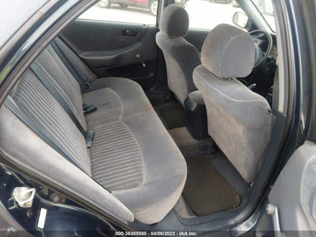 1998 HONDA ACCORD SDN DX VIN: 1HGCF8541WA228275