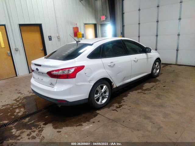 1FADP3F2XEL230681 Ford FOCUS SE