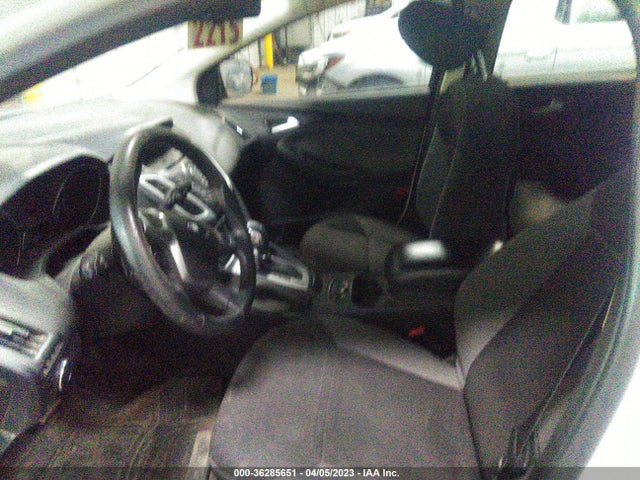 1FADP3F2XEL230681 Ford FOCUS SE