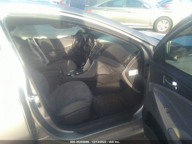 2011 HYUNDAI SONATA HYBRID VIN: KMHEC4A46BA008084
