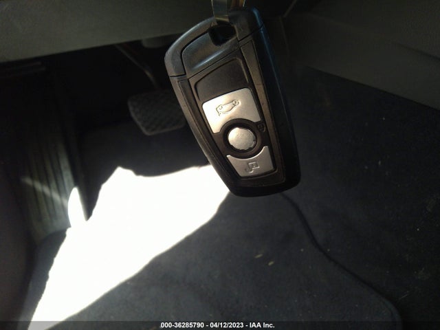 BMW 3 Series 320i Xdrive 2015 WBA3C3G56FNT51074 Image 11
