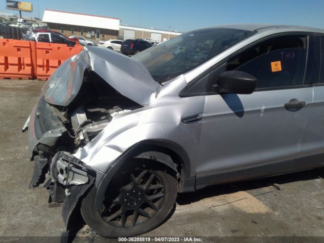 1FMCU0F76EUB00511 Ford ESCAPE S