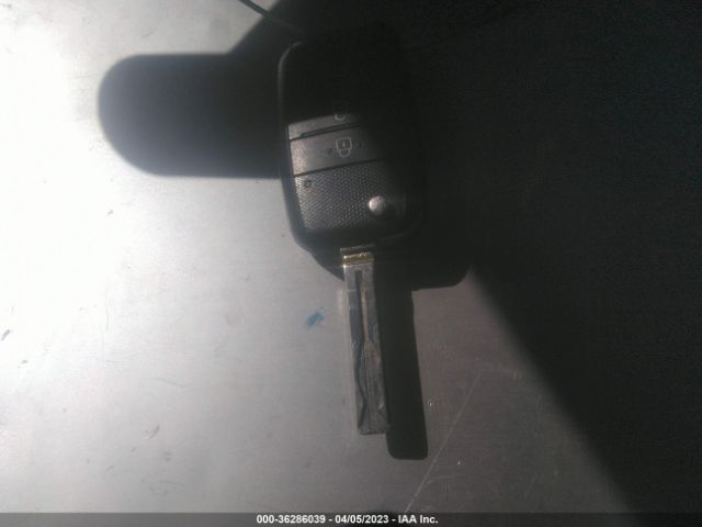 KNDJN2A28F7219662 KIA Soul Base