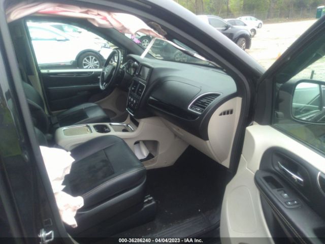 2C4RDGCG5HR677365 Dodge Grand Caravan Sxt