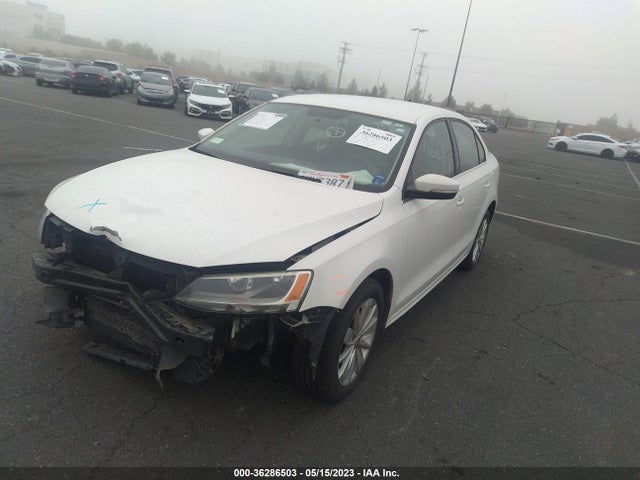 3VWLL7AJ2EM371425 Volkswagen Jetta Sedan Tdi