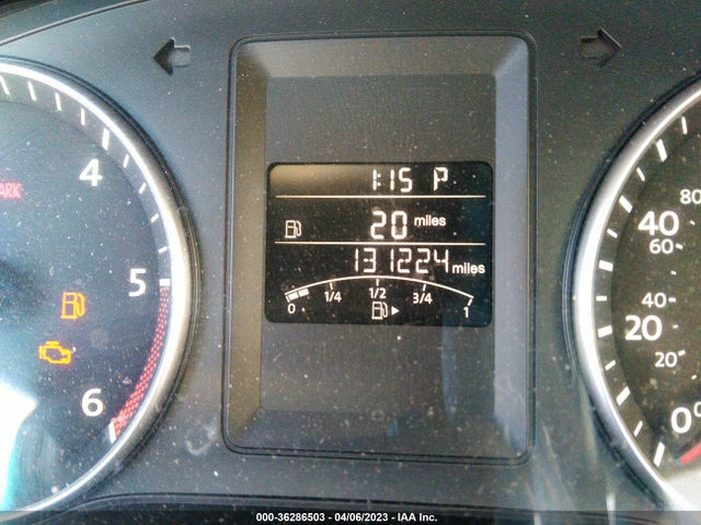 3VWLL7AJ2EM371425 Volkswagen Jetta Sedan Tdi