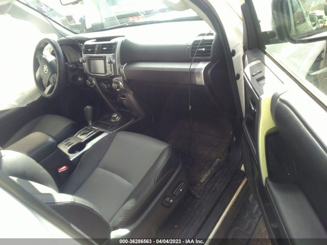 Toyota 4RUNNER SR5 2018 JTEBU5JR5J5510741 Image 6
