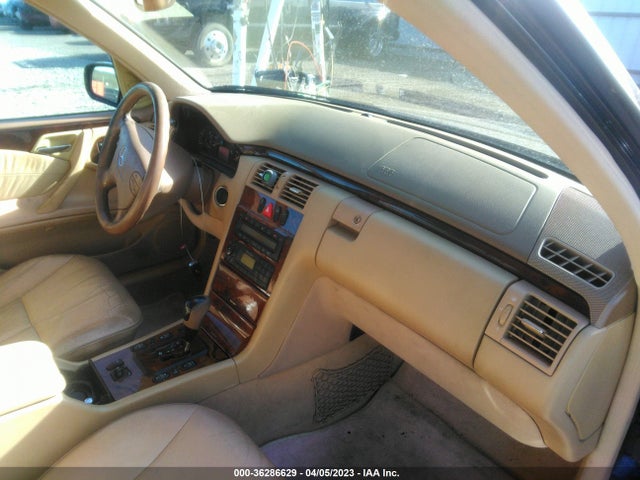 2001 MERCEDES-BENZ E-CLASS VIN: WDBJF65J71B283704