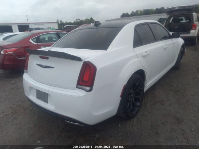 2C3CCAAGXKH663892 Chrysler 300 Touring