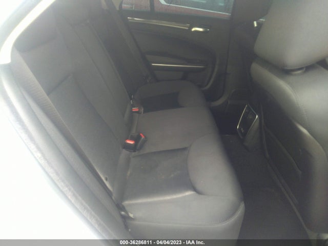 2C3CCAAGXKH663892 Chrysler 300 Touring