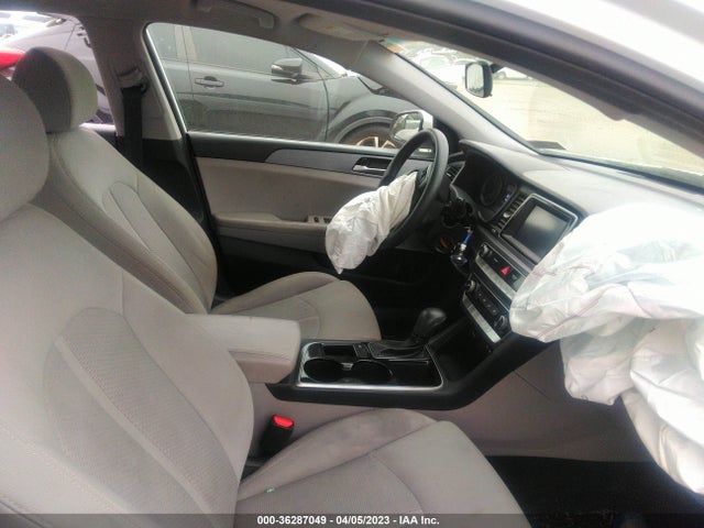 Hyundai SONATA SE 2019 5NPE24AF9KH810128 Image 5
