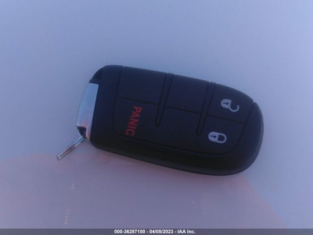 1C4RJEAG6LC329043 Jeep Grand Cherokee Laredo E