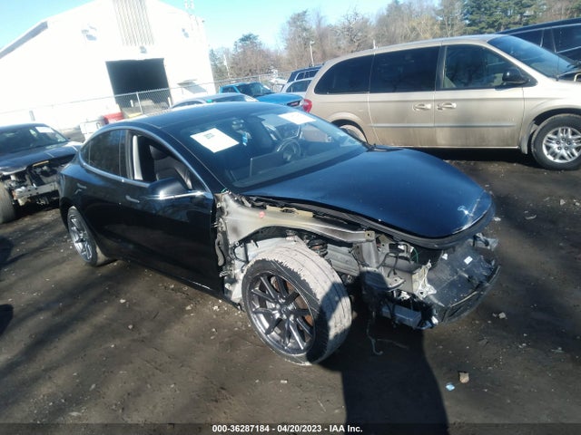 2020 Tesla 3, VIN: 5YJ3E1EBXLF710415