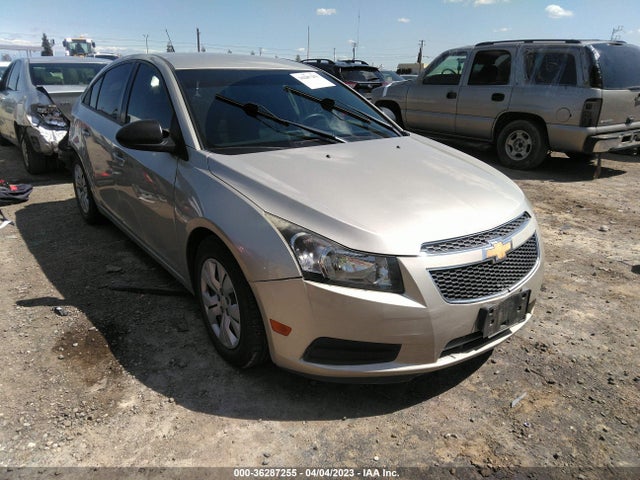 2014 1G1PA5SG5E7437681 main image