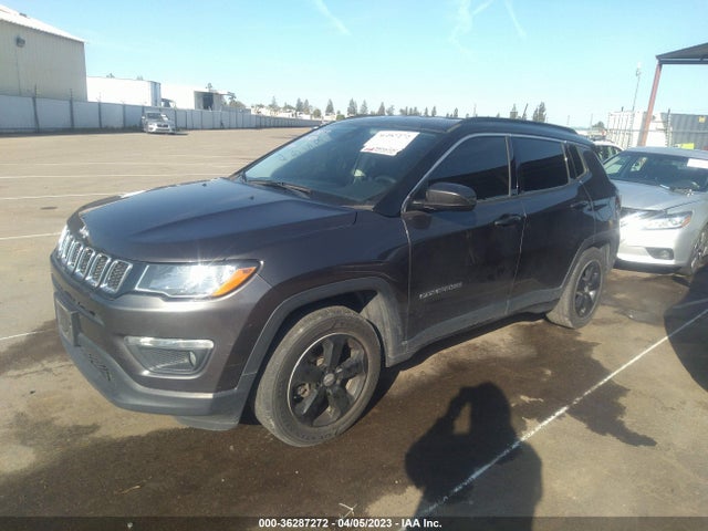 Jeep Compass Latitude 2018 3C4NJCBB2JT186292 Image 2