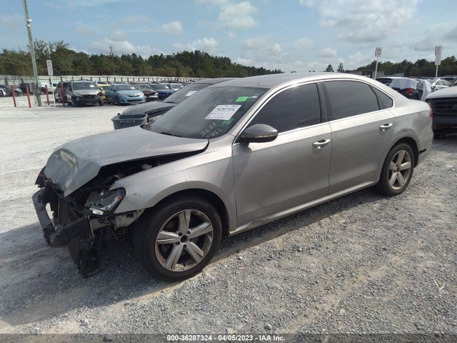 2012 VOLKSWAGEN PASSAT SE VIN: 1VWBH7A30CC010157