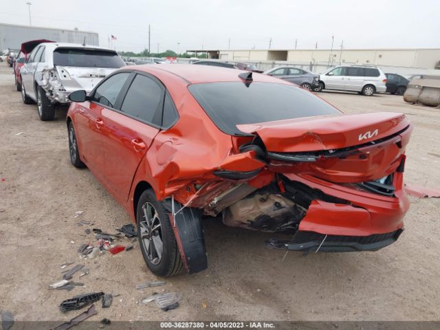 3KPF24AD5PE597046 KIA Forte Lxs