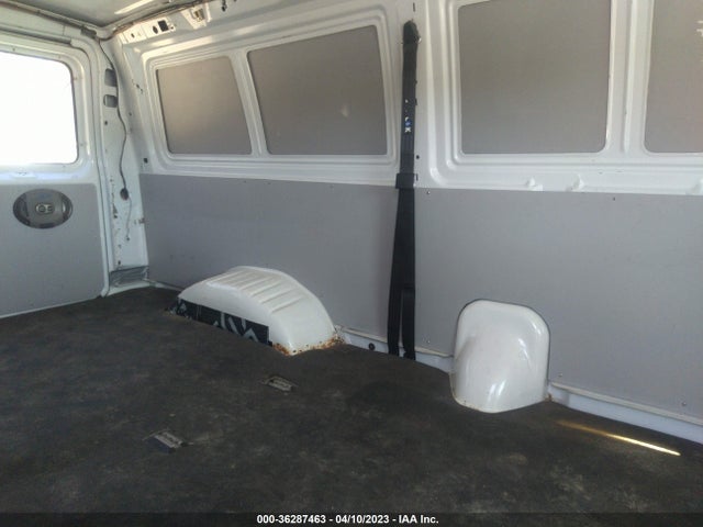 2003 FORD ECONOLINE CARGO VAN VIN: 1FTNE24203HB12205
