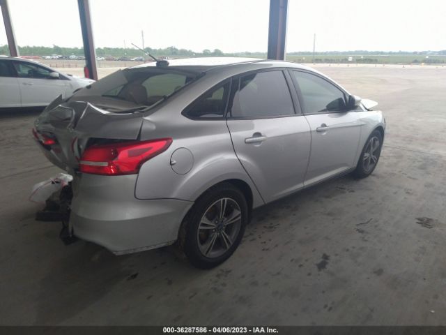 1FADP3FE1HL295496 Ford FOCUS SE