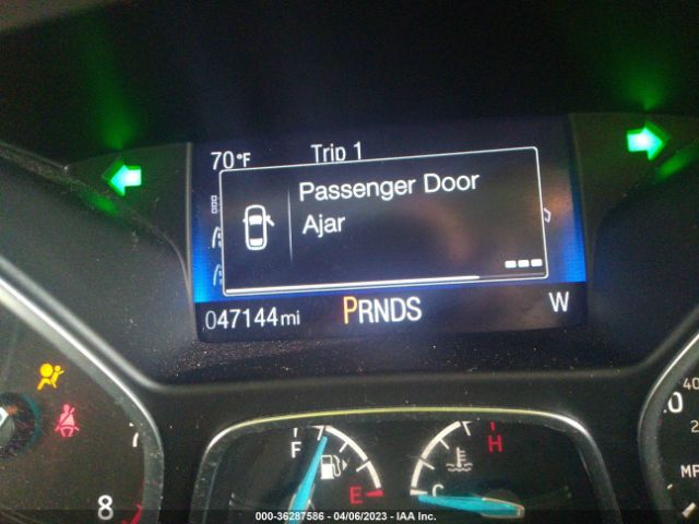 1FADP3FE1HL295496 Ford FOCUS SE