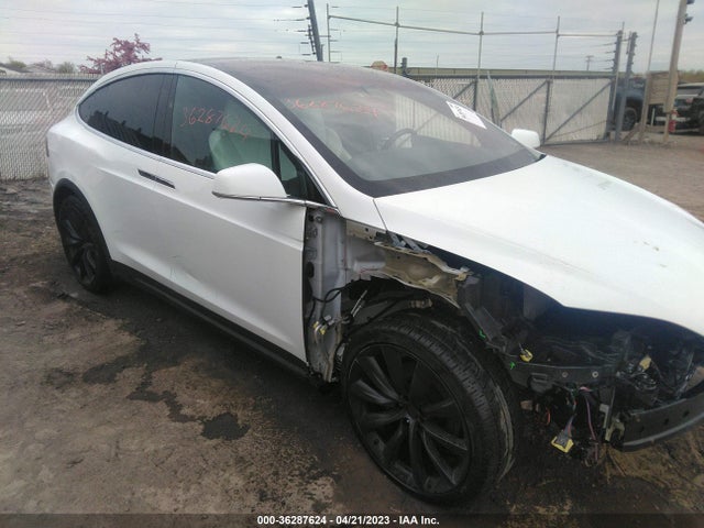 Tesla Model X 75d/100d/p100d 2018 5YJXCBE22JF110319 Image 7