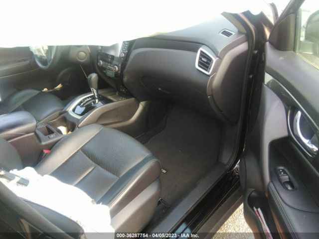 5N1AT2MV4FC814300 Nissan Rogue Sl