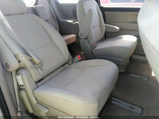 KNDMA5C17H6257701 KIA Sedona L