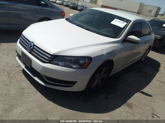 1VWBT7A36EC039194 Volkswagen PASSAT SE