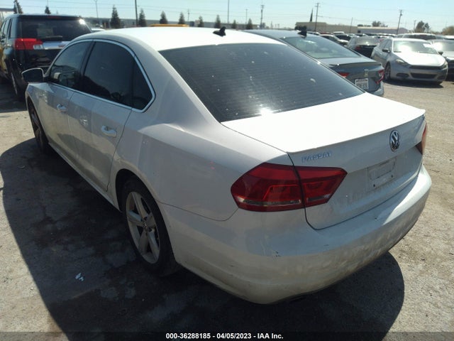 1VWBT7A36EC039194 Volkswagen PASSAT SE